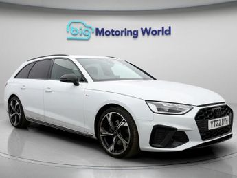 Audi A4 AVANT TFSI S LINE BLACK EDITION