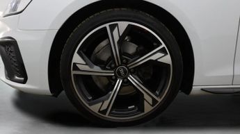 Audi A4 Avant AVANT TFSI S LINE BLACK EDITION