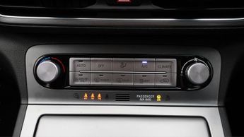 Hyundai KONA SE CONNECT