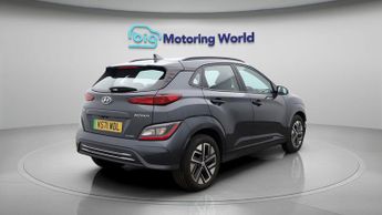 Hyundai KONA SE CONNECT