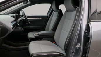 Renault Megane E-Tech TECHNOPLUS