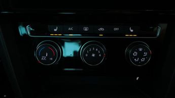 Volkswagen Passat SEL TDI DSG