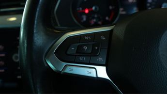 Volkswagen Passat SEL TDI DSG