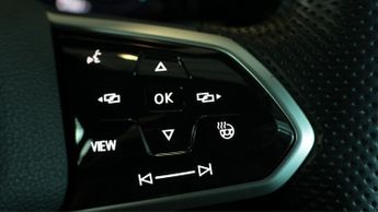 Volkswagen Golf R-LINE TDI DSG