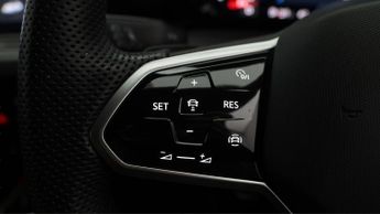 Volkswagen Golf R-LINE ETSI DSG