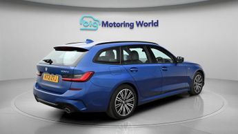 BMW 3 Series 330E M SPORT
