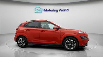 Hyundai KONA PREMIUM