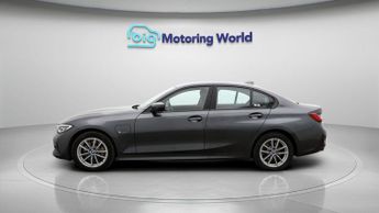 BMW 3 Series 330E SE PRO