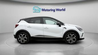 Renault Captur TECHNO E-TECH