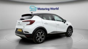 Renault Captur TECHNO E-TECH