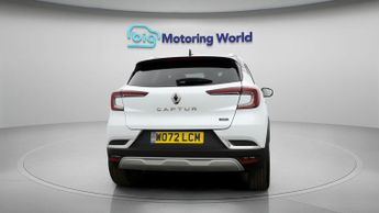 Renault Captur TECHNO E-TECH