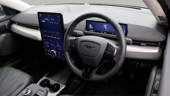 Ford Mustang Mach-E BASE