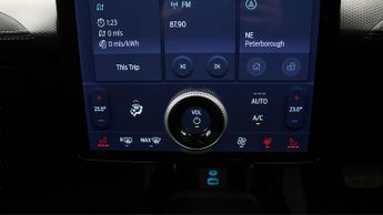 Ford Mustang Mach-E BASE