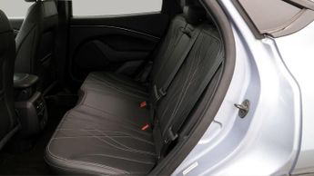 Ford Mustang Mach-E BASE