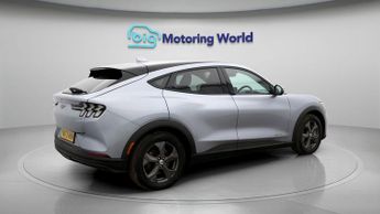 Ford Mustang Mach-E BASE