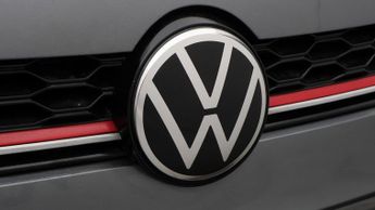Volkswagen Golf GTI PERFORMANCE TSI DSG