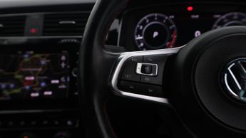 Volkswagen Golf GTI PERFORMANCE TSI DSG