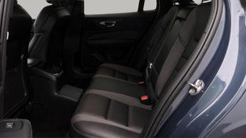 Volvo V60 RECHARGE T6 R-DESIGN AWD