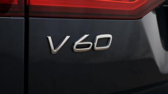 Volvo V60 RECHARGE T6 R-DESIGN AWD