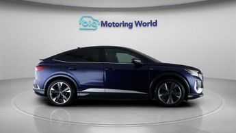 Audi Q4 e-tron SPORTBACK S LINE