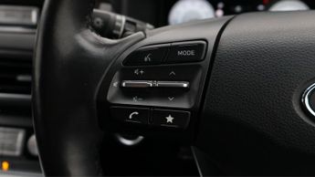 Hyundai KONA PREMIUM