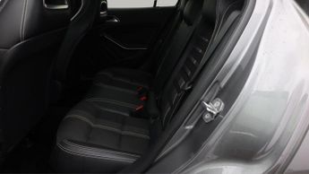 Mercedes-Benz GLA GLA 180 URBAN EDITION