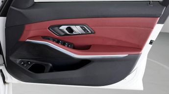 BMW 3 Series 330E M SPORT