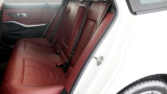BMW 3 Series 330E M SPORT