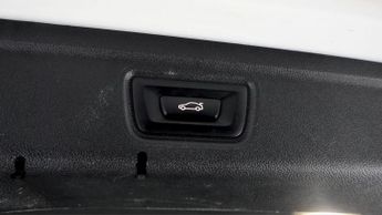 BMW 3 Series 330E M SPORT