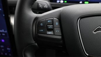 Ford Mustang Mach-E BASE