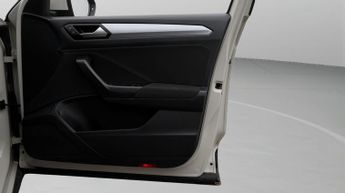 Volkswagen T-Roc LIFE TSI DSG