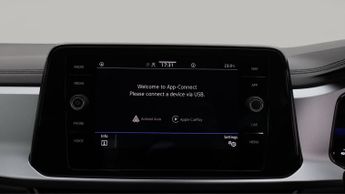 Volkswagen T-Roc LIFE TSI DSG