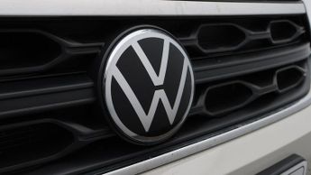 Volkswagen T-Roc LIFE TSI DSG