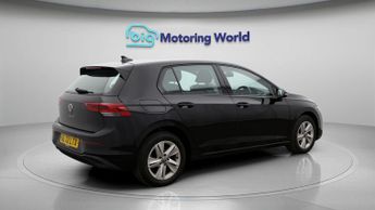 Volkswagen Golf LIFE TDI DSG