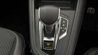 Renault Captur E-TECH ENGINEERED