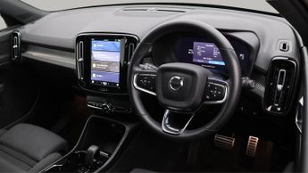 Volvo XC40 RECHARGE TWIN AWD