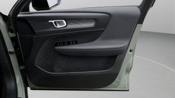 Volvo XC40 RECHARGE TWIN AWD