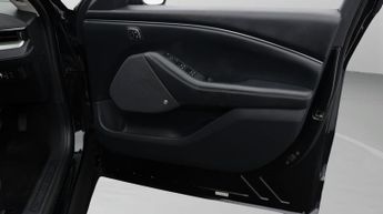 Ford Mustang Mach-E BASE