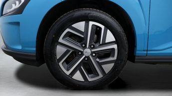 Hyundai KONA PREMIUM