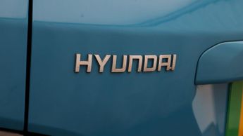 Hyundai KONA PREMIUM