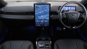 Ford Mustang Mach-E BASE