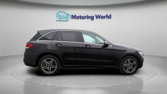 Mercedes-Benz GLC GLC 220 D 4MATIC AMG LINE