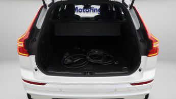 Volvo XC60 RECHARGE T6 R-DESIGN AWD