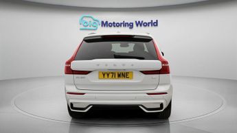 Volvo XC60 RECHARGE T6 R-DESIGN AWD