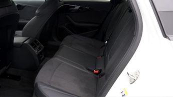 Audi A4 Avant AVANT TFSI S LINE BLACK EDITION