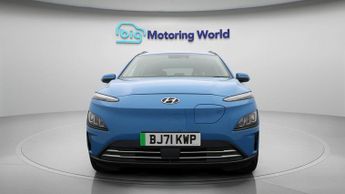 Hyundai KONA PREMIUM