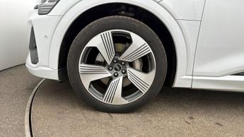 Audi e-tron QUATTRO S LINE