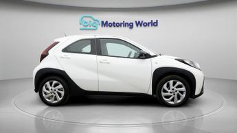 Toyota Aygo X VVT-I PURE