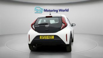 Toyota Aygo X VVT-I PURE
