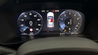 Volvo XC40 B4 R-DESIGN